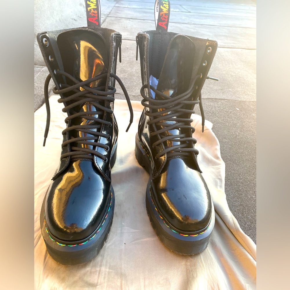 RARE JADON HI RAINBOW PATENT PLATFORM BOOTS ALMOST LIKE NEW